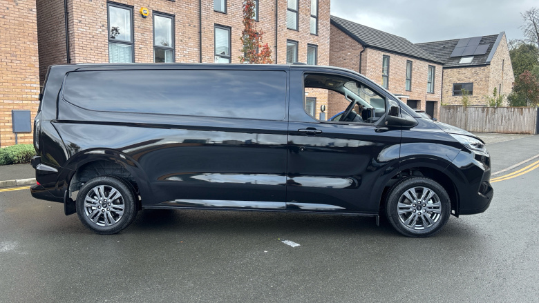 Ford Transit Custom 320 L2 Diesel Fwd 2.0 EcoBlue 136ps H1 Van Leader